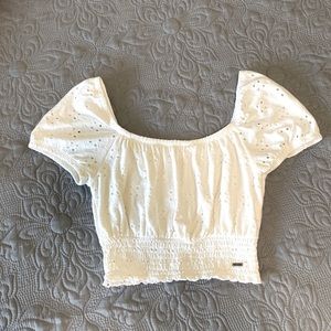 Hollister crop top. White. Size: XS
